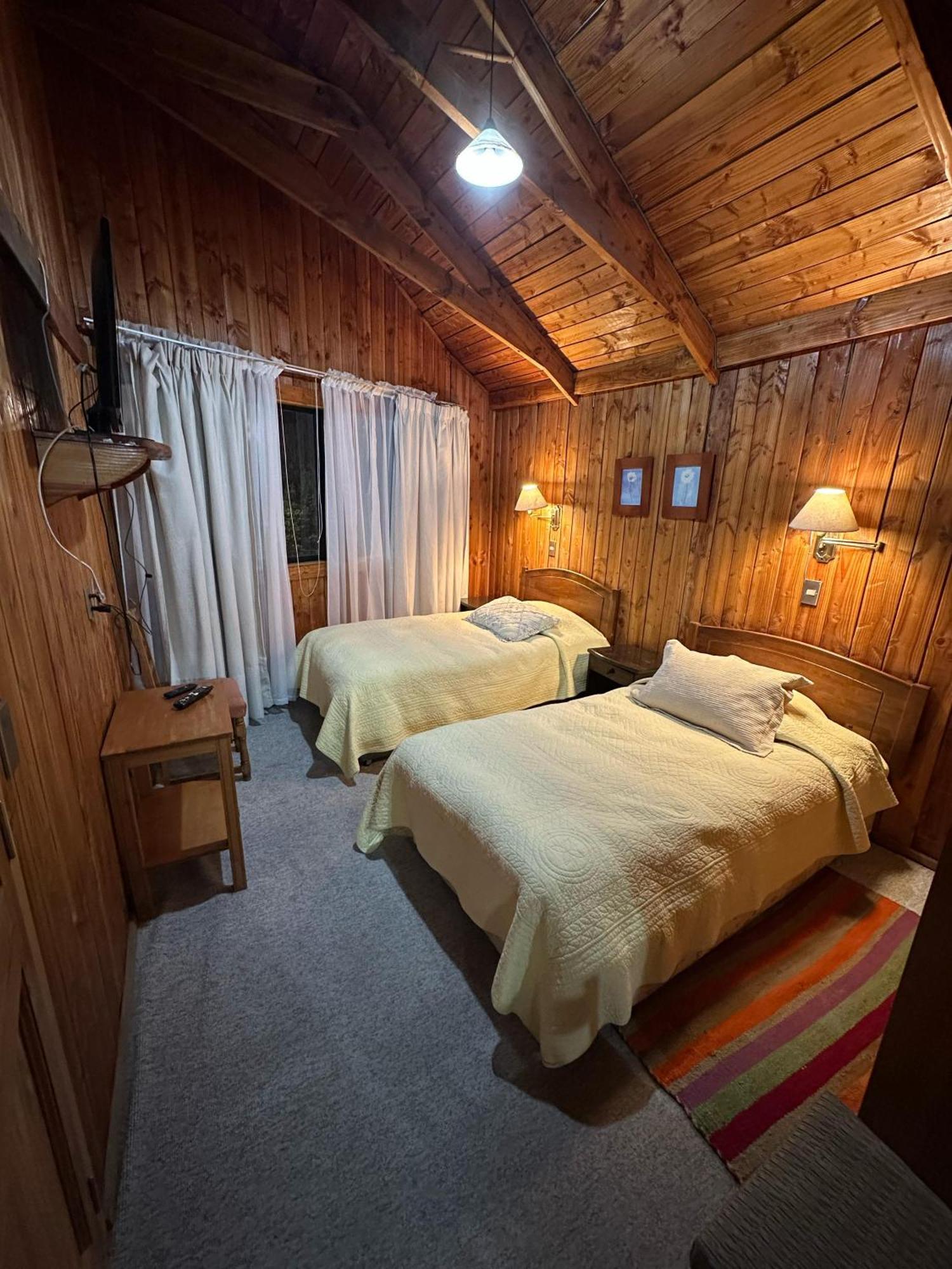 Hotel Los Maitenes Pucon Bagian luar foto